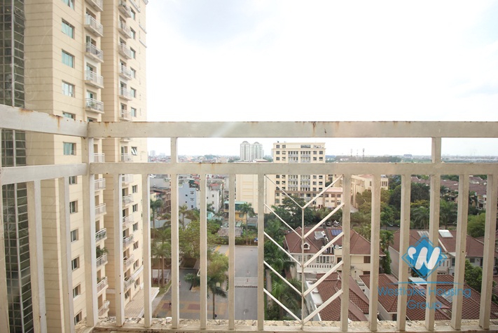 Deluxe apartment for rent in Ciputra Tower near UNIS school
